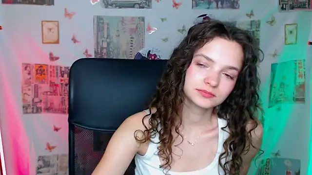 Chat +18 de _SusieSu_ ao vivo