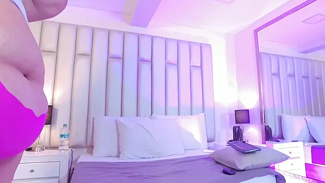 Chat +18 de aandreaperez ao vivo