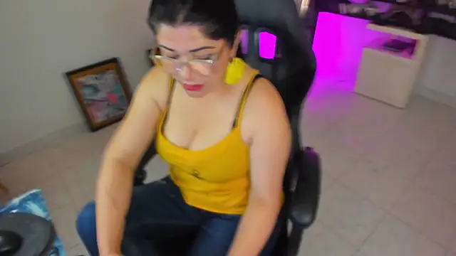 Chat XXX ao vivo de BellaFlaming