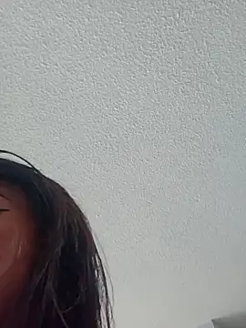 MeelFox: вебкам-шоу