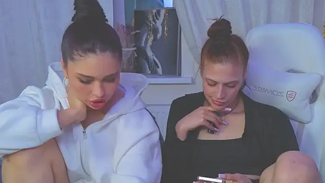 Sofia_Plump webkamerás műsora