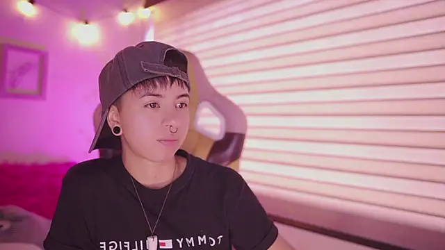 tommy_blue Live XXX-chat