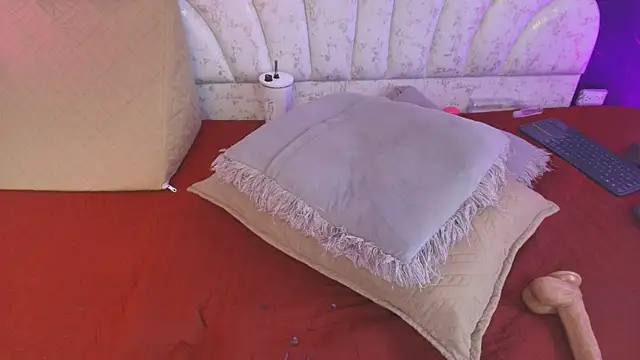 Chat XXX en directo de _MiaBrown_