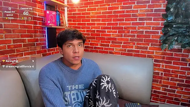 Thiago_Kozakのウェブカメラショー