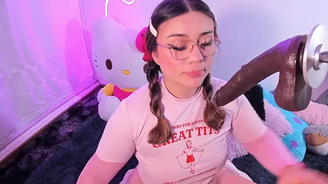 Chat XXX ao vivo de CassieBigass_