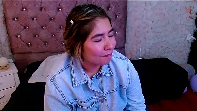 Sofiazaf_'s Live XXX Chat