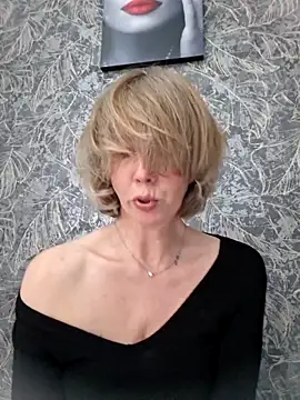 Онлайн чат XXX stellahere8