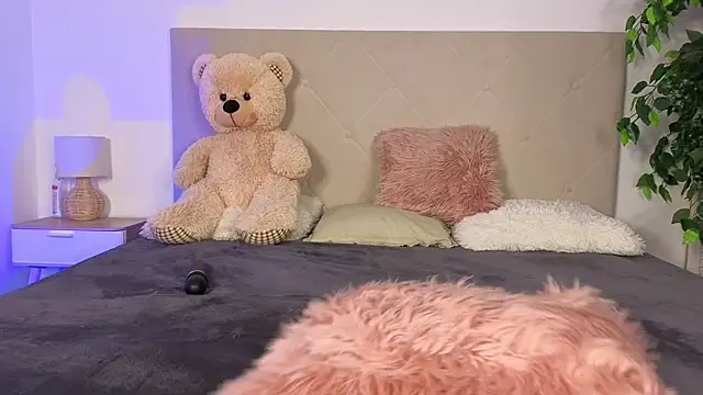 Онлайн чат XXX Hottie_miaa