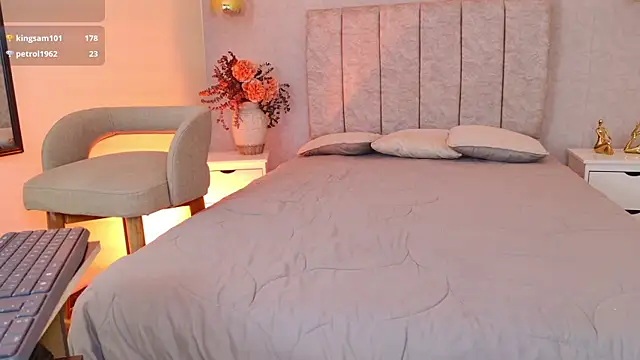 april_rousse Chat XXX live