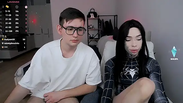 Pokazy przed kamerką – Tanya_M