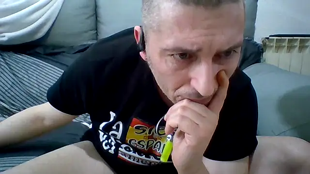 jorge6869 Show in webcam