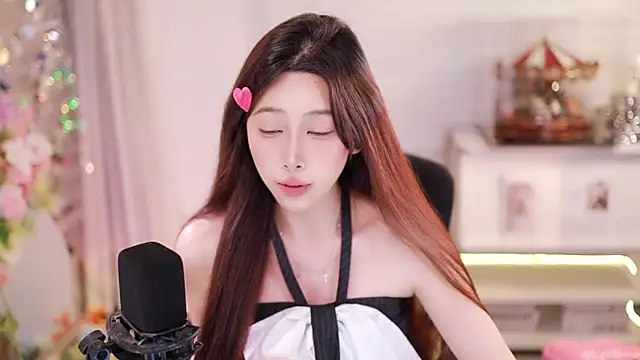 แชท XXX สดของ SleepArtist