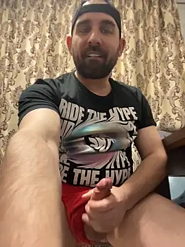 Lover_boy_89: διαδικτυακό σόου στην κάμερα