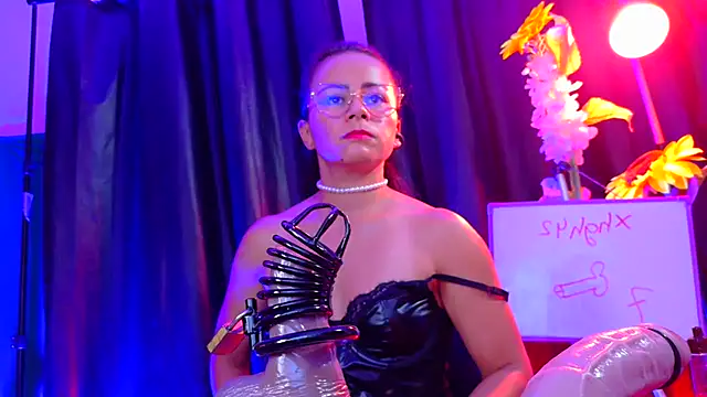 Webkamerová show MistressSlut1