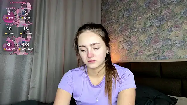 LoraDavi's Live XXX Chat