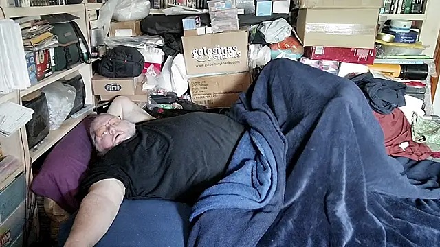 hadeszeuss2 Chat XXX in diretta