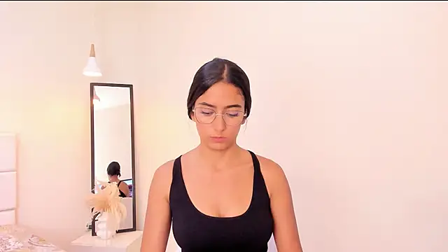 your_khloe's Live XXX Chat