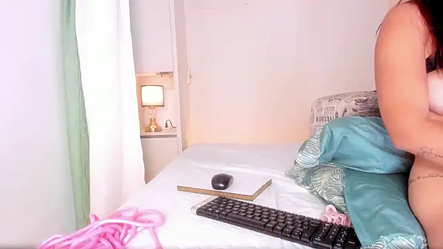 TessaLowe Live XXX-chat