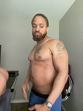 Fathero1time's Live XXX Chat