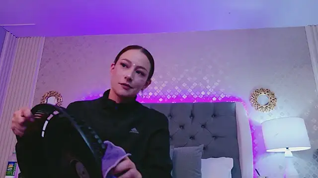 TaniaBlaze's Live XXX Chat