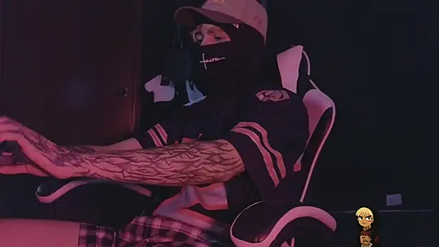 AcidMilo Adlı Modelin Web Kamerası Şovu