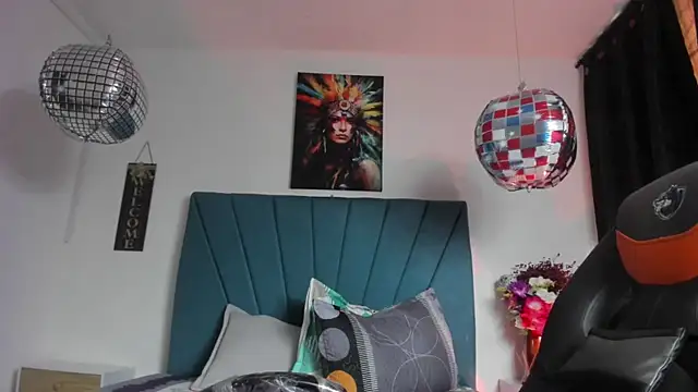 Ariel_star1 élő XXX-chatje