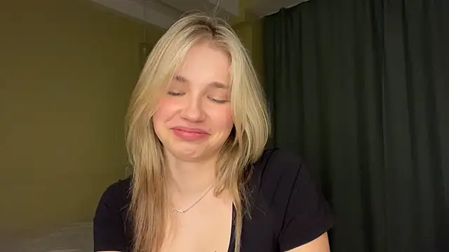 EarthaStinettn Webbikameraesitys