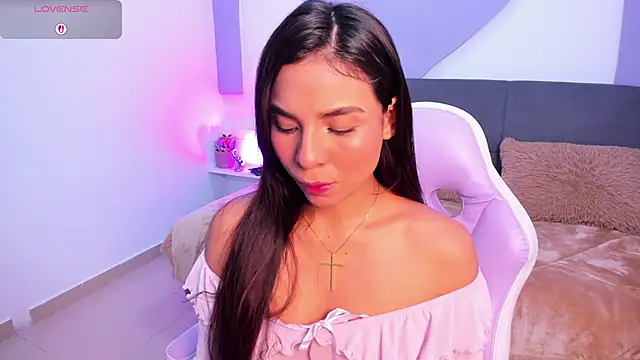 amira_cute2's Live XXX Chat