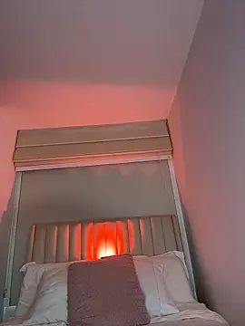 ArianaReynoldss' Live XXX Chat