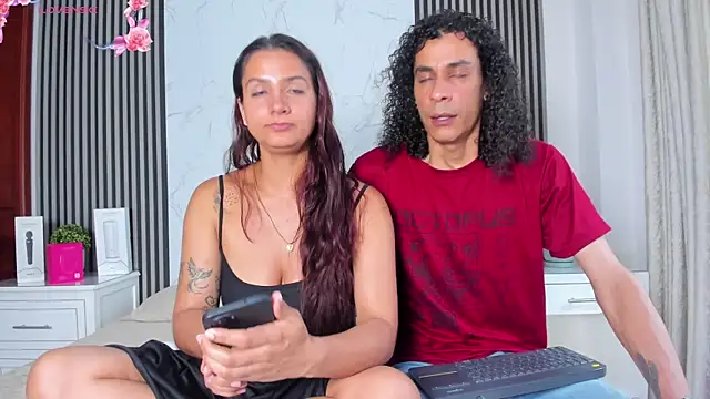 JackAndRosse_'s Live XXX Chat