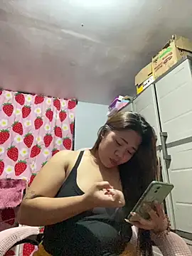 Živý XXX chat _UrSingleMamiBella_