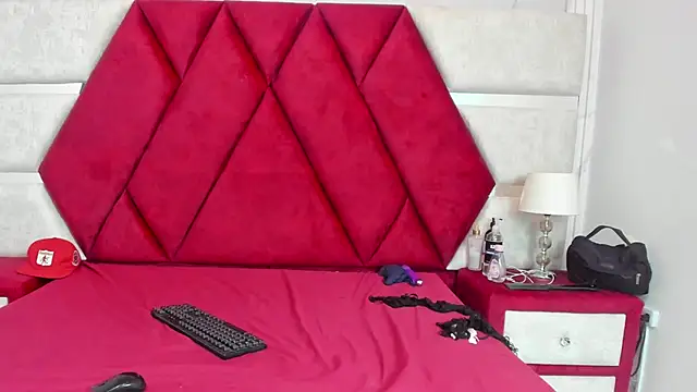 Kity_spiderr's Live XXX Chat