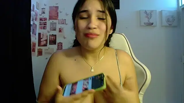 Chat XXX en directo de InocentHeaven1