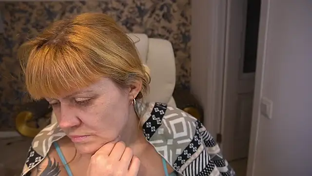 แชท XXX สดของ BellaLaPetit