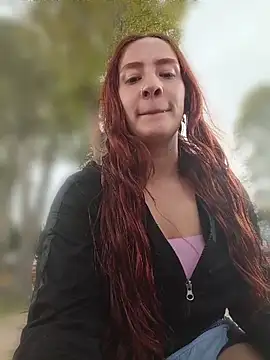 Živý XXX chat Samyra_Biker12