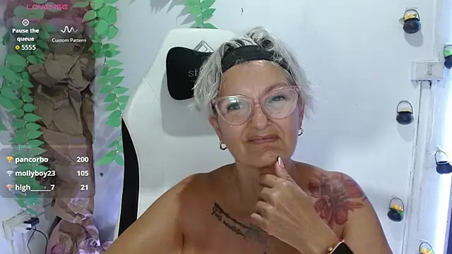 bety-cum2 Live XXX-Chat