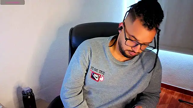 Ernesto-Rodriguez82 Adlı Modelin Web Kamerası Şovu