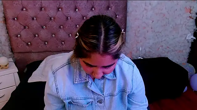 Онлайн чат XXX Sofiazaf_