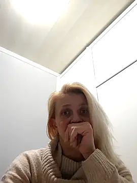 MiaLove183 – Kamerová šou