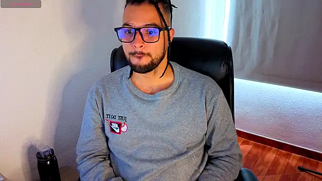 Ernesto-Rodriguez82 Webcam show