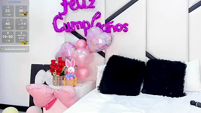 XimenaCosta's Live XXX Chat