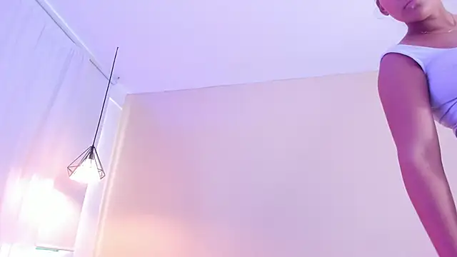 bellawild_'s Live XXX Chat