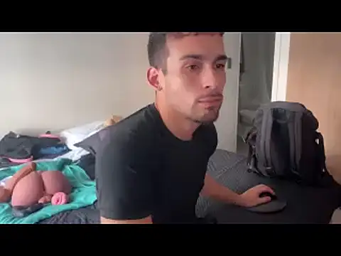 XXX chat uživo modela Emanuell__