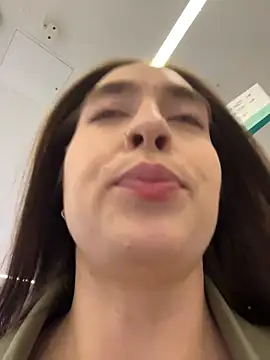 Holly_Play Obrolan Langsung XXX