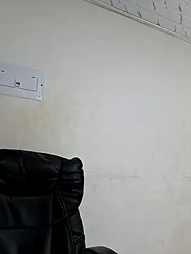 Chatroom XXX en direct de Naugthy-Mey