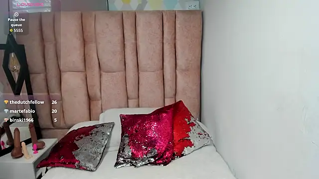 แชท XXX สดของ Issa_Milf__