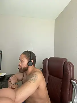 Fathero1time Live XXX Chat