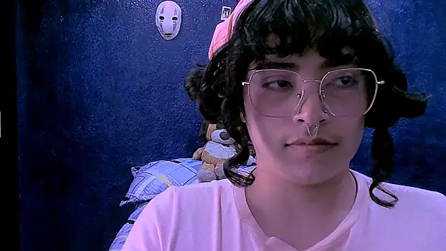 NinaYellow's Live XXX Chat