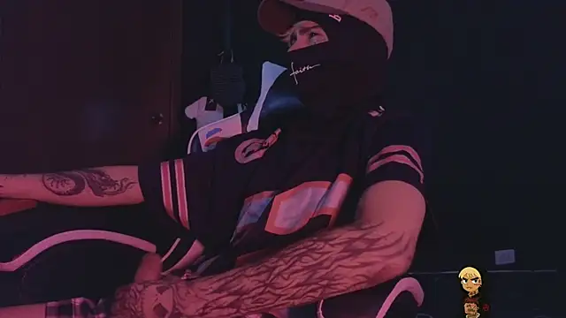 AcidMilo live XXX chat