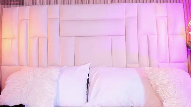 دردشة CaitlynCouper الجنسية المباشرة